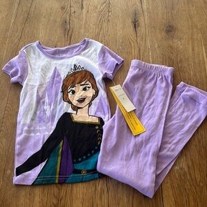 Disney Frozen II  2-PC PJ Set Elsa New with tags